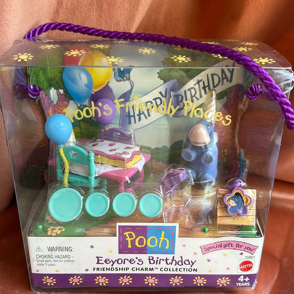 Eeyore’s Birthday play set NEW